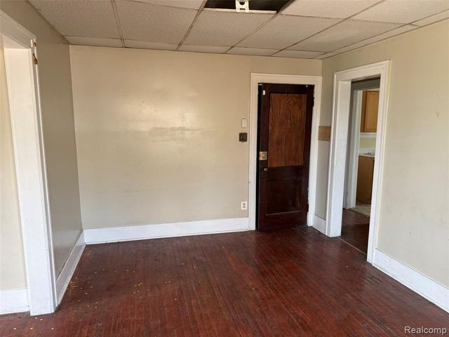 16129 Mack Avenue, Detroit, MI 48224