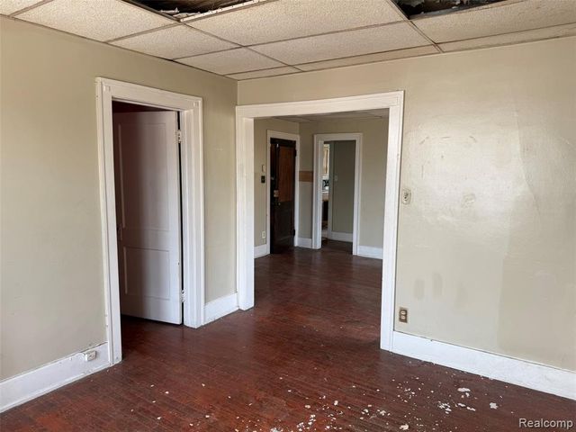 16129 Mack Avenue, Detroit, MI 48224