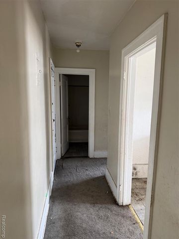 16129 Mack Avenue, Detroit, MI 48224