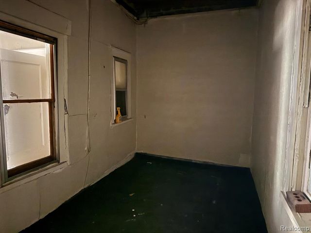 16129 Mack Avenue, Detroit, MI 48224