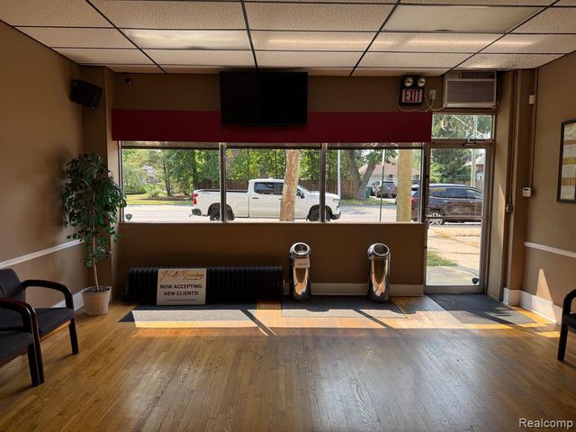 16129 Mack Avenue, Detroit, MI 48224