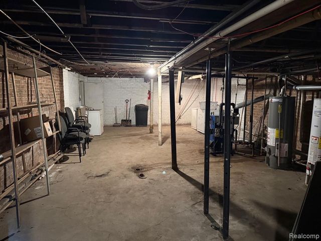 16129 Mack Avenue, Detroit, MI 48224