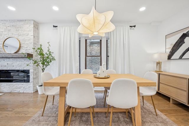 5426 N Western Avenue, Chicago, IL 60625