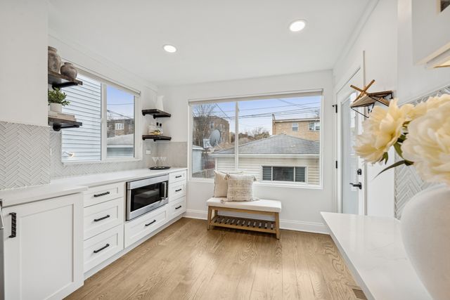 5426 N Western Avenue, Chicago, IL 60625