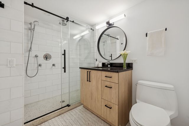 5426 N Western Avenue, Chicago, IL 60625