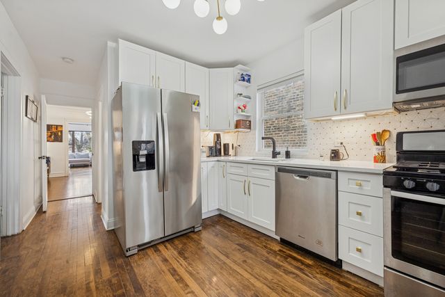 5426 N Western Avenue, Chicago, IL 60625