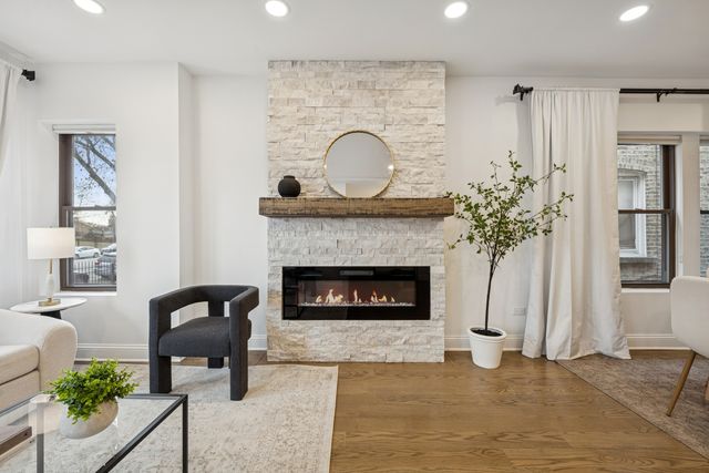 5426 N Western Avenue, Chicago, IL 60625