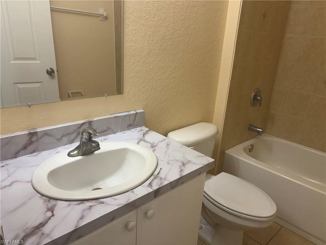 4545 26th ST SW, Lehigh Acres, FL 33973