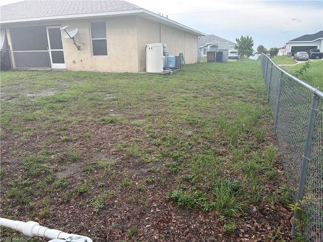4545 26th ST SW, Lehigh Acres, FL 33973
