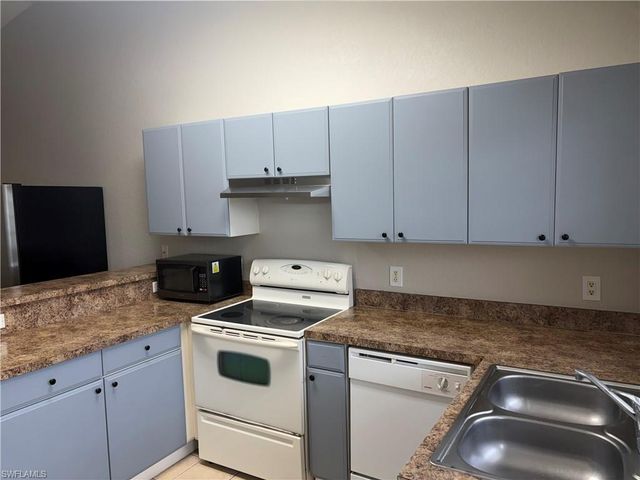 4545 26th ST SW, Lehigh Acres, FL 33973