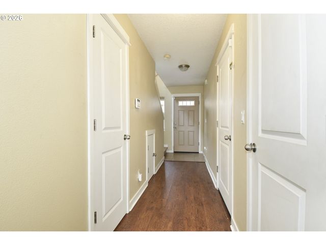 38783 REDWOOD St, Sandy, OR 97055