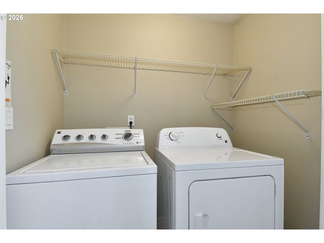 38783 REDWOOD St, Sandy, OR 97055