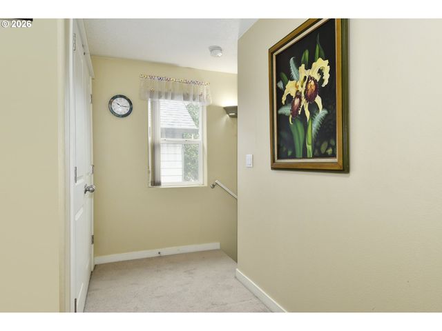 38783 REDWOOD St, Sandy, OR 97055