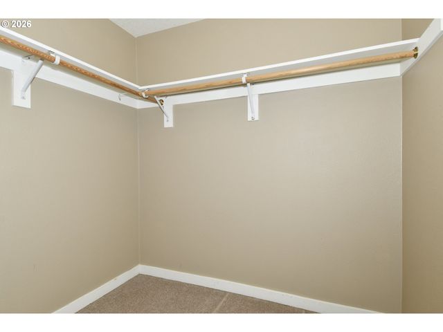 38783 REDWOOD St, Sandy, OR 97055