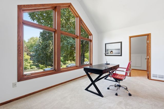 29 Orme Court, Saint Paul, MN 55116