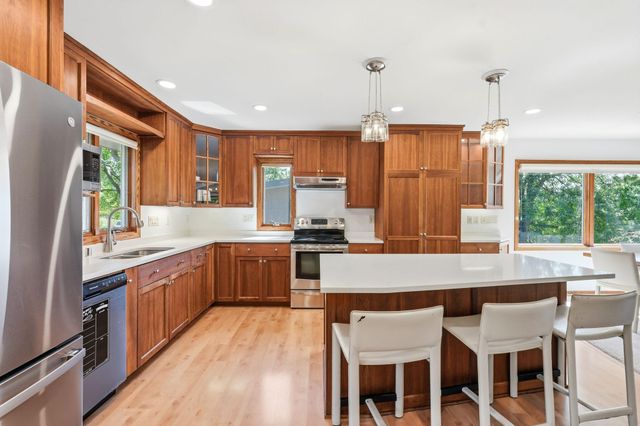 29 Orme Court, Saint Paul, MN 55116
