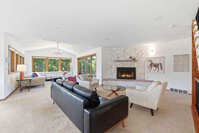 29 Orme Court, Saint Paul, MN 55116