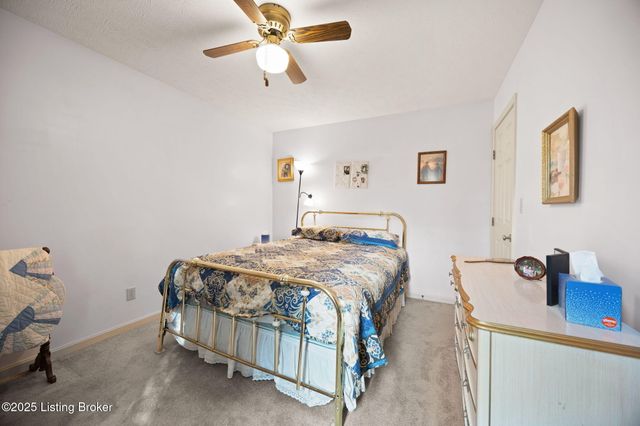 4658 Shenandoah Dr, Louisville, KY 40241