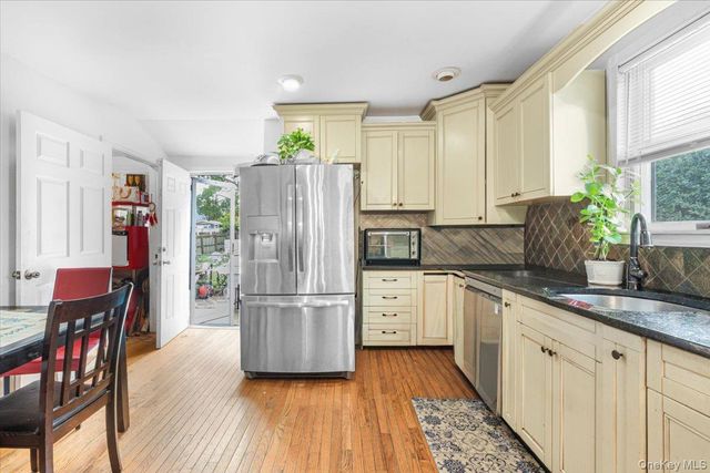 25 3rd Avenue, Central Islip, NY 11722