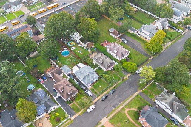 25 3rd Avenue, Central Islip, NY 11722