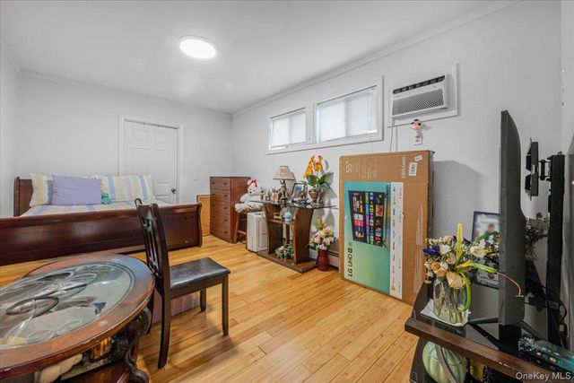 25 3rd Avenue, Central Islip, NY 11722