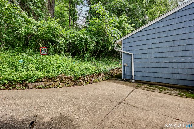 25 Maple Drive, New Milford, CT 06776