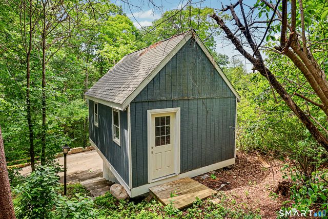25 Maple Drive, New Milford, CT 06776
