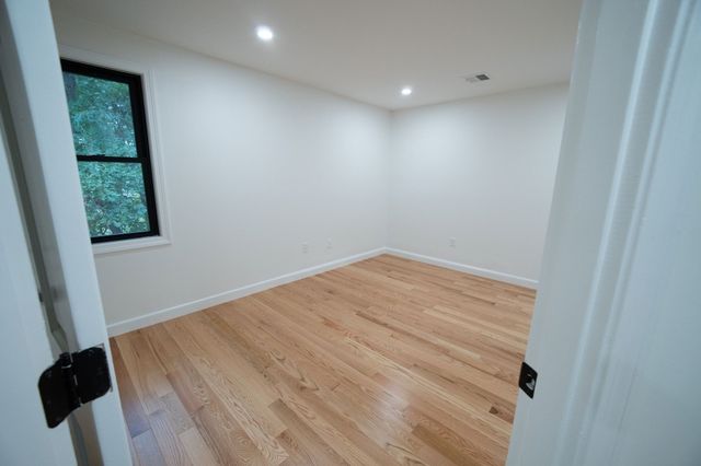 85 Alden Rd, Holliston, MA 01746
