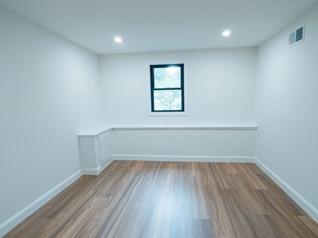 85 Alden Rd, Holliston, MA 01746