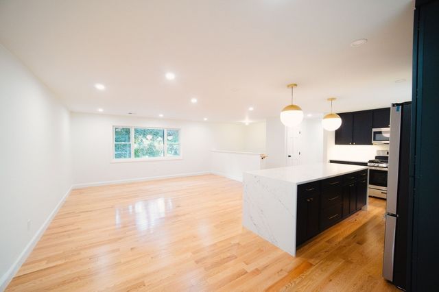 85 Alden Rd, Holliston, MA 01746