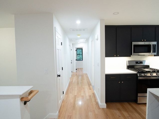 85 Alden Rd, Holliston, MA 01746