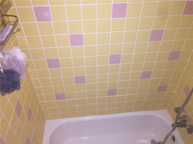 5360 Ithaca, Los Angeles, CA 90032