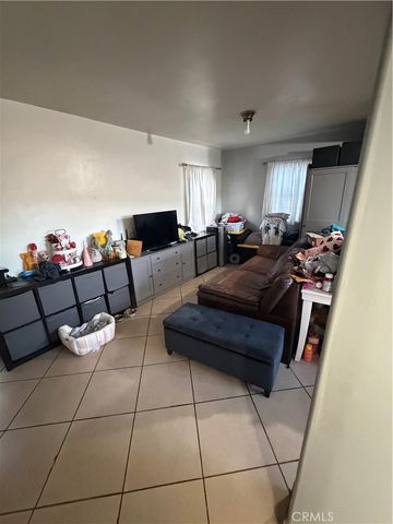 5360 Ithaca, Los Angeles, CA 90032