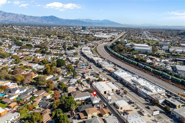 5360 Ithaca, Los Angeles, CA 90032