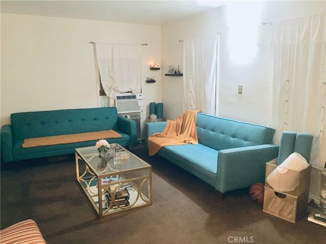 5360 Ithaca, Los Angeles, CA 90032