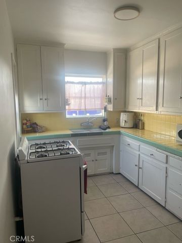 5360 Ithaca, Los Angeles, CA 90032