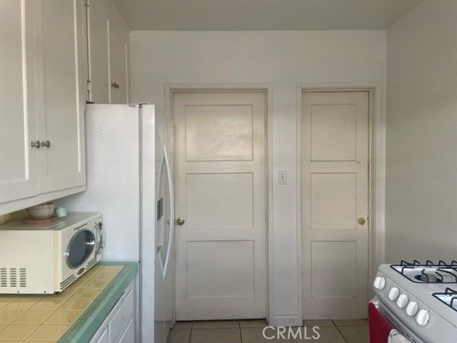 5360 Ithaca, Los Angeles, CA 90032