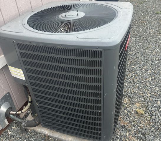 720 E Worth Avenue 218, Porterville, CA 93257