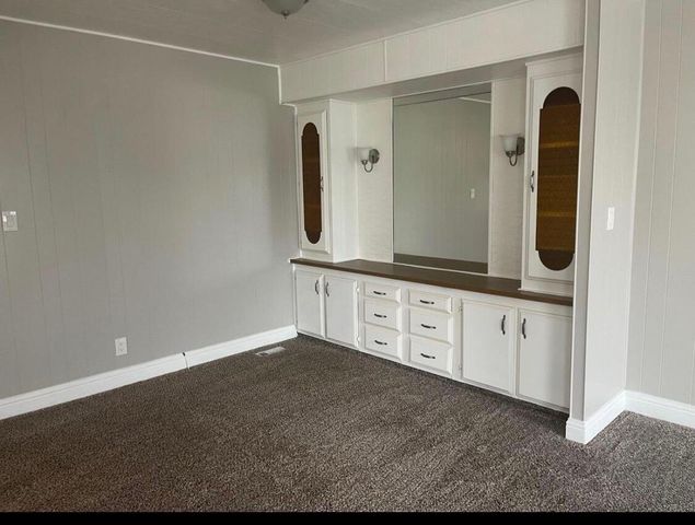 720 E Worth Avenue 218, Porterville, CA 93257