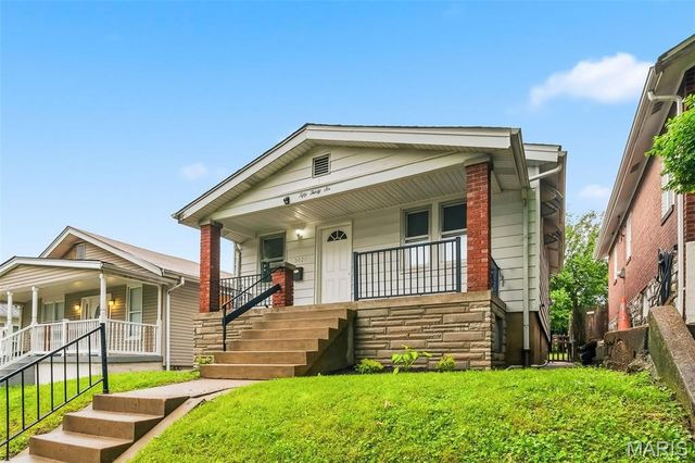 5036 Dewey Avenue, St Louis, MO 63116