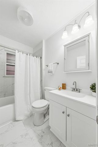 5036 Dewey Avenue, St Louis, MO 63116