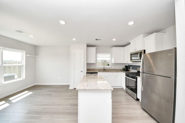 16362 Sweet Grove Drive, Conroe, TX 77303