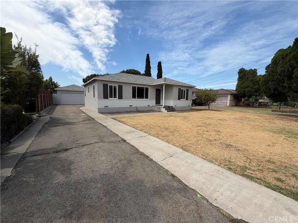 16515 Rosemary, Fontana, CA 92335 — exterior