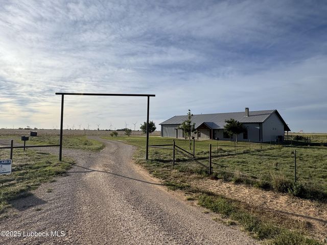 1367 US-87, Tahoka, TX 79373