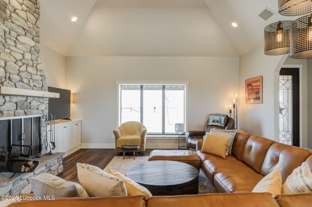 1367 US-87, Tahoka, TX 79373