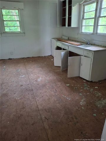 104 N 17th Street, Erwin, NC 28339