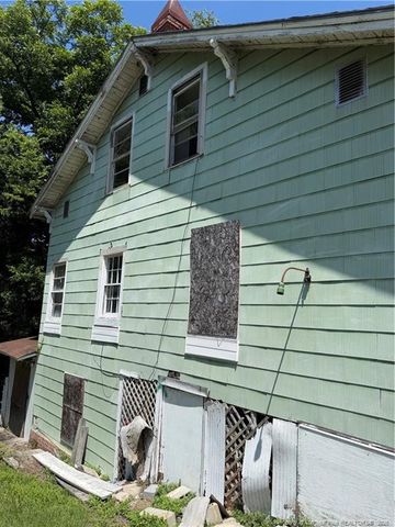 104 N 17th Street, Erwin, NC 28339