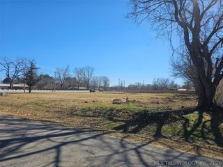 8550 S 33rd West Avenue, Tulsa, OK 74132