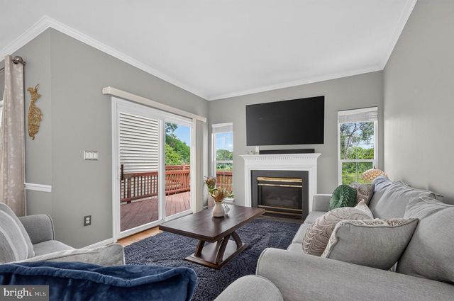 5201 BALLYCASTLE CIR, Alexandria, VA 22315