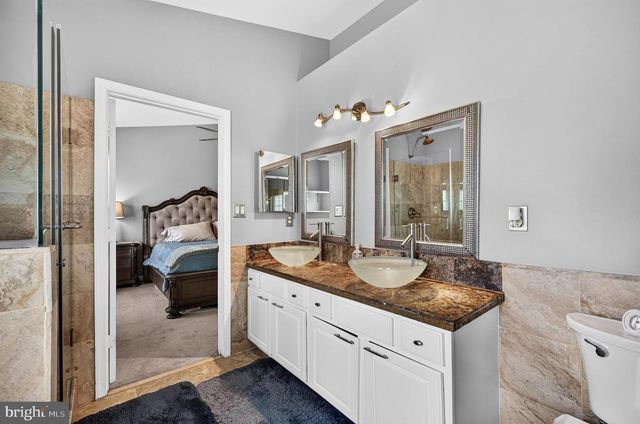 5201 BALLYCASTLE CIR, Alexandria, VA 22315